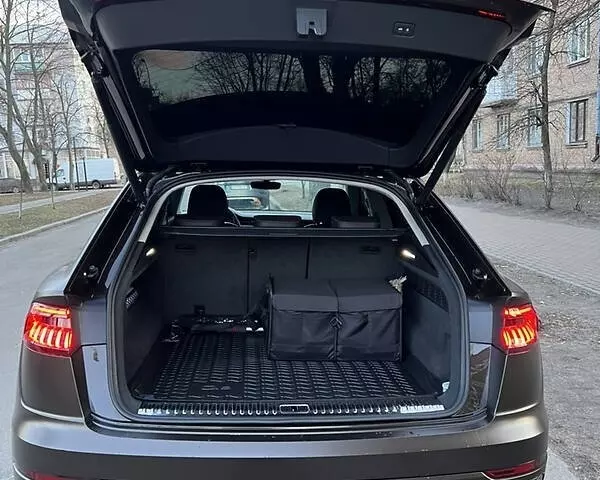 Audi Q8, 2020 г.в.