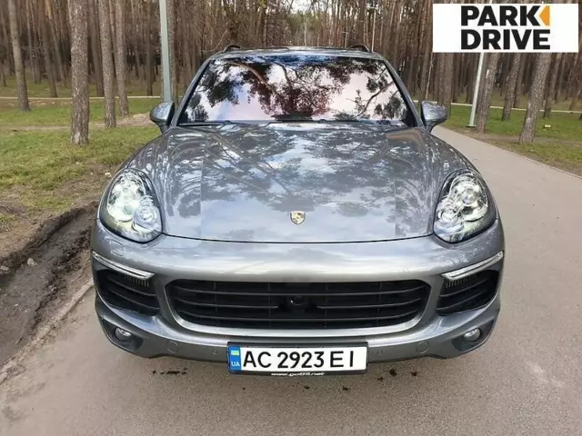 Porsche Cayenne, 2016 г.в.