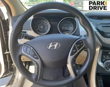 Hyundai Elantra, 2012 г.в.
