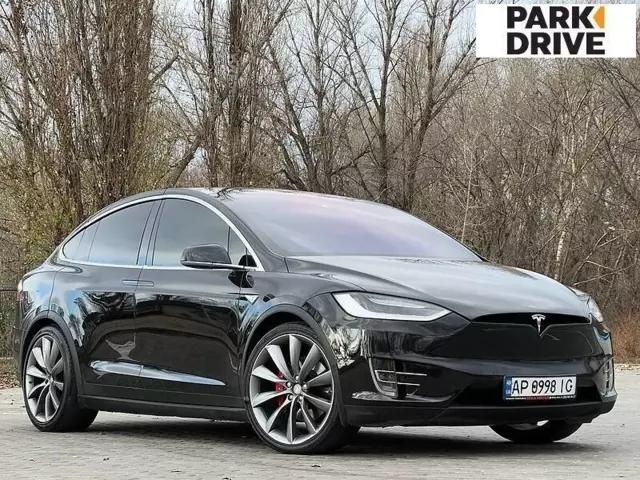 Tesla Model X, 2015 г.в.