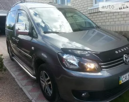 Volkswagen Caddy пасс., 2013 г.в.