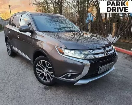 Mitsubishi Outlander, 2016 г.в.