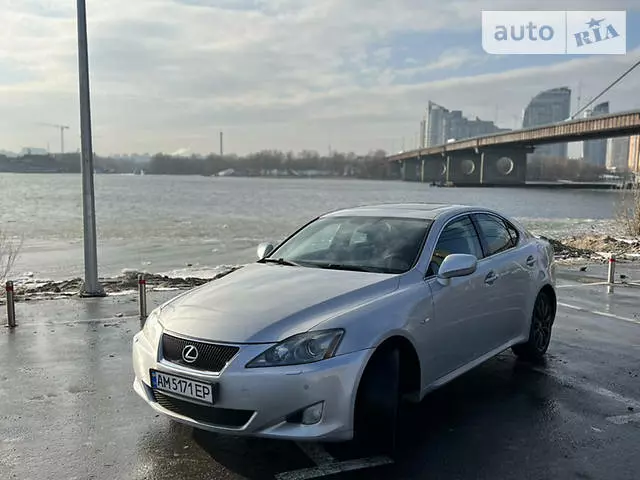 Lexus IS 220, 2006 г.в.