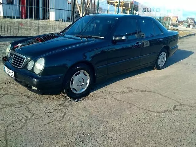 Mercedes-Benz E 240, 2000 г.в.