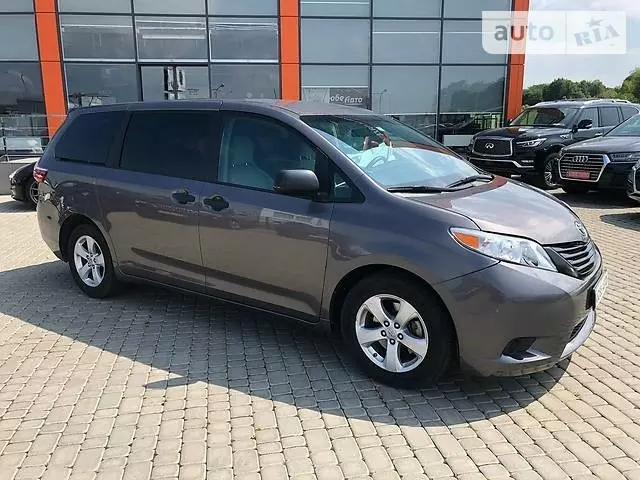 Toyota Sienna, 2015 г.в.