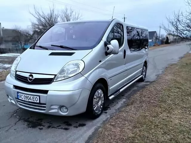 Opel Vivaro пасс., 2011 г.в.
