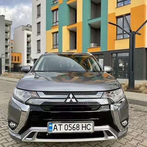 Mitsubishi Outlander PHEV, 2019 г.в.