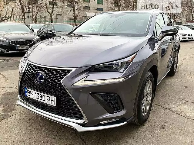 Lexus NX 300, 2021 г.в.