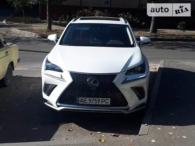 Lexus NX 300, 2019 г.в.