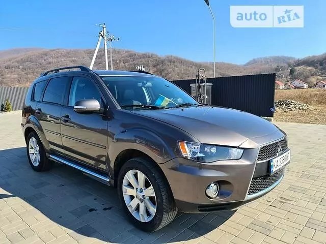Mitsubishi Outlander, 2012 г.в.