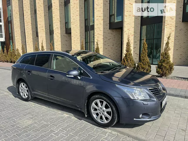 Toyota Avensis, 2011 г.в.