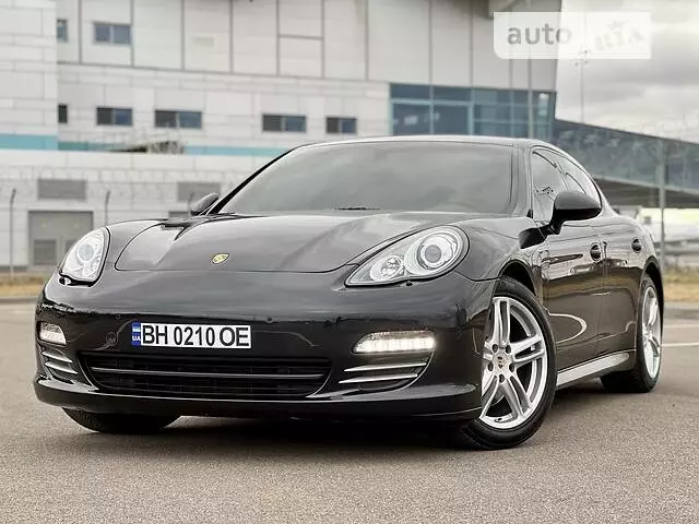 Porsche Cayenne, 2012 г.в.