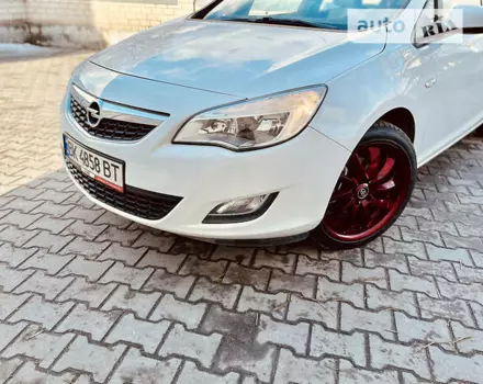 Opel Astra J, 2011 г.в.