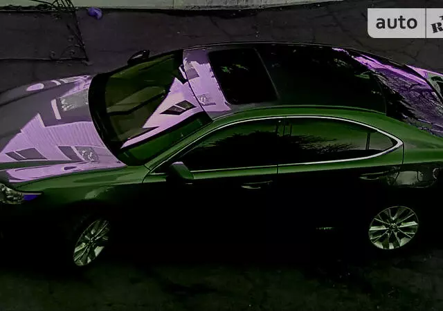 Lexus ES 300 H, 2013 г.в.