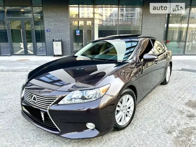 Lexus ES, 2013 г.в.