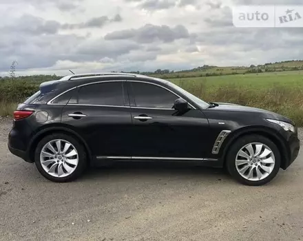 Infiniti QX70, 2013 г.в.