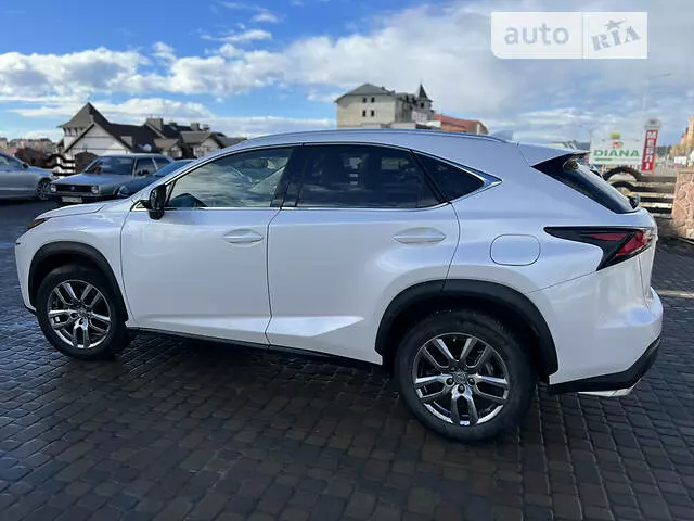 Lexus NX 200t, 2015 г.в.