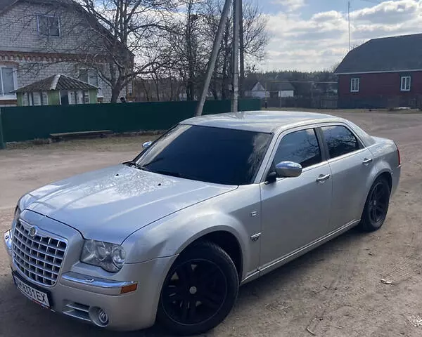 Chrysler 300, 2005 г.в.