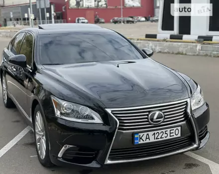 Lexus LS, 2014 г.в.