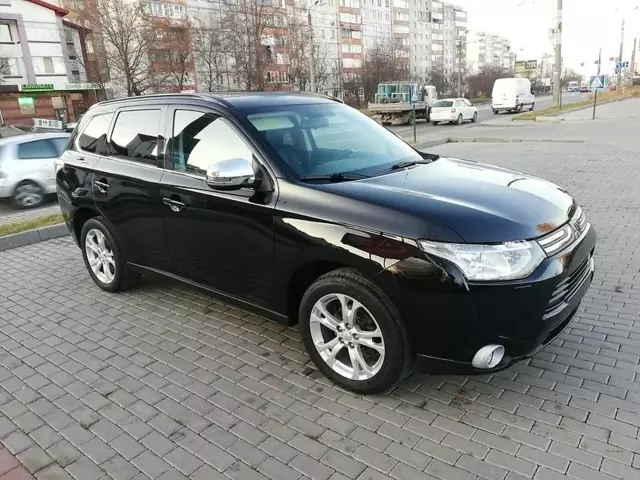Mitsubishi Outlander, 2012 г.в.