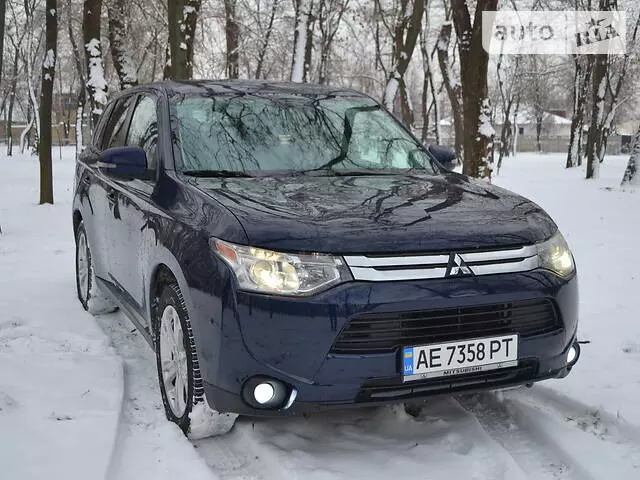 Mitsubishi Outlander, 2013 г.в.