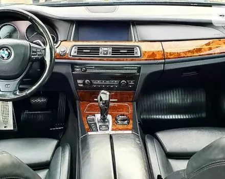 BMW 750, 2013 г.в.