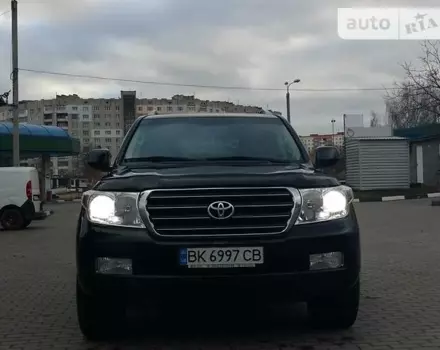 Toyota Land Cruiser 200, 2011 г.в.