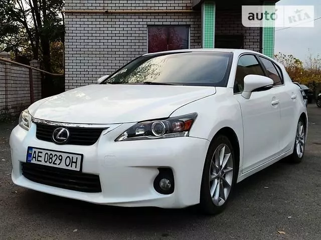 Lexus CT 200h, 2013 г.в.
