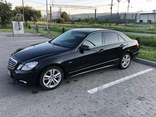 Mercedes-Benz E 200, 2010 г.в.