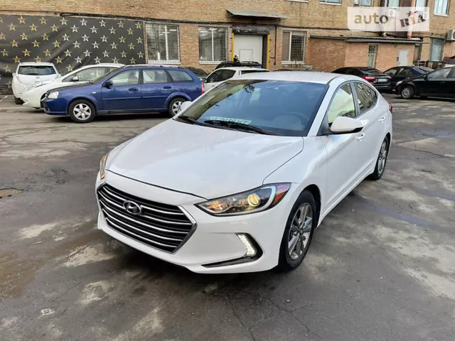 Hyundai Elantra, 2018 г.в.
