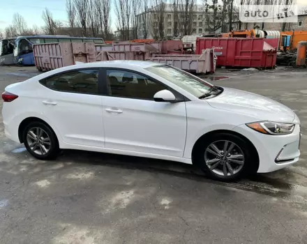Hyundai Elantra, 2018 г.в.