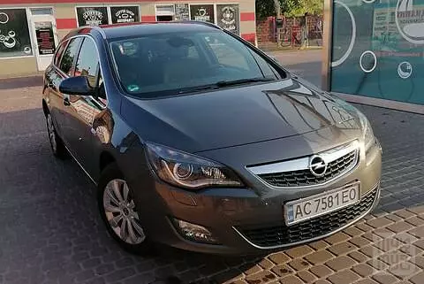 Opel Astra, 2012 г.в.