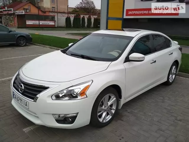 Nissan Altima, 2015 г.в.