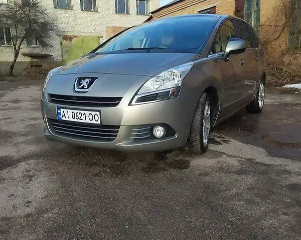Peugeot 5008, 2011 г.в.