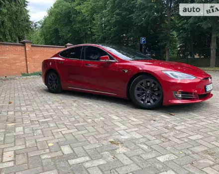 Tesla Model S, 2017 г.в.