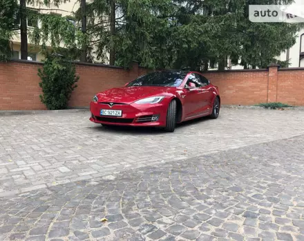 Tesla Model S, 2017 г.в.