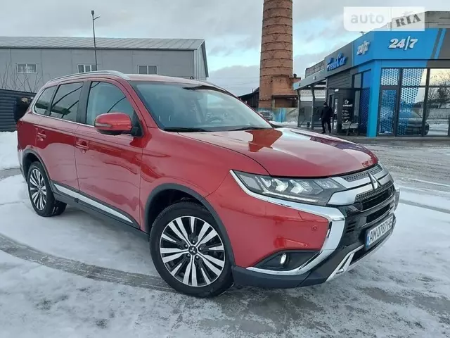 Mitsubishi Outlander, 2018 г.в.
