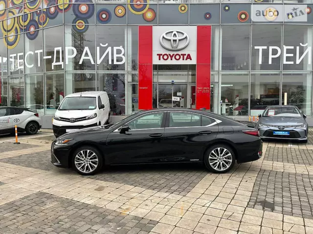 Lexus ES 300 H, 2020 г.в.