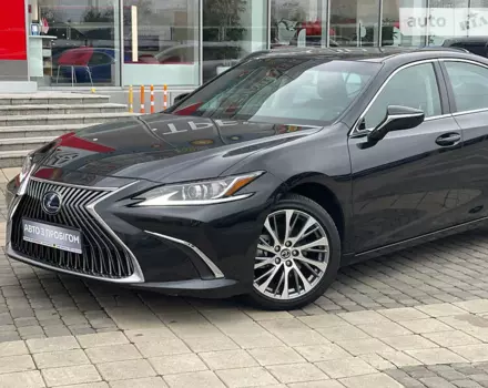 Lexus ES 300 H, 2020 г.в.