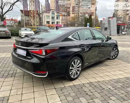 Lexus ES 300 H, 2020 г.в.