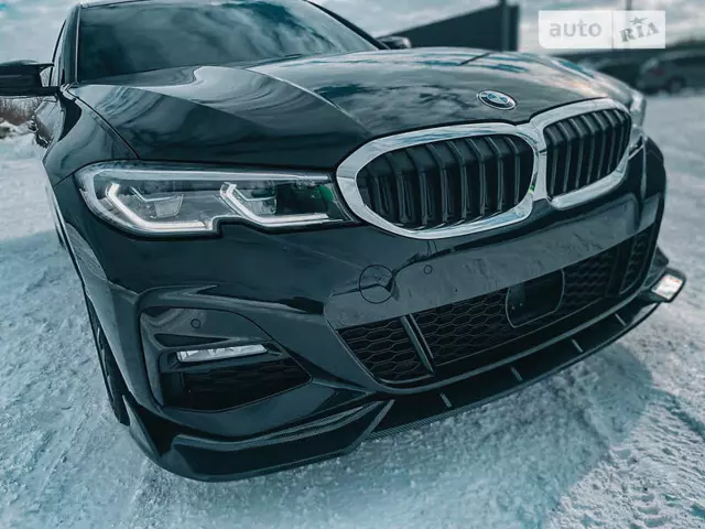 BMW 330, 2019 г.в.
