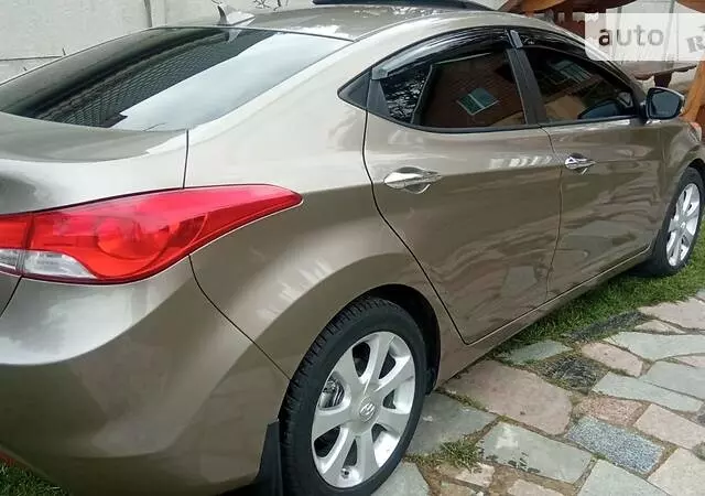 Hyundai Elantra, 2012 г.в.