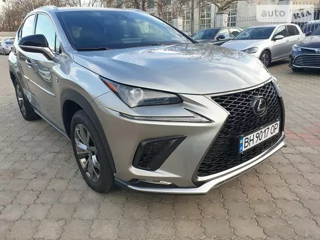 Lexus NX 300, 2021 г.в.