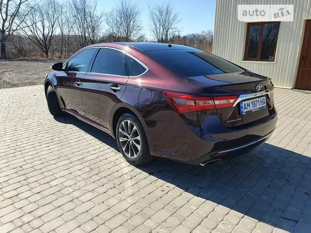 Toyota Avalon, 2017 г.в.