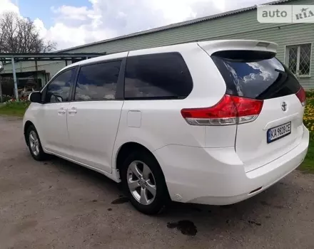 Toyota Sienna, 2010 г.в.