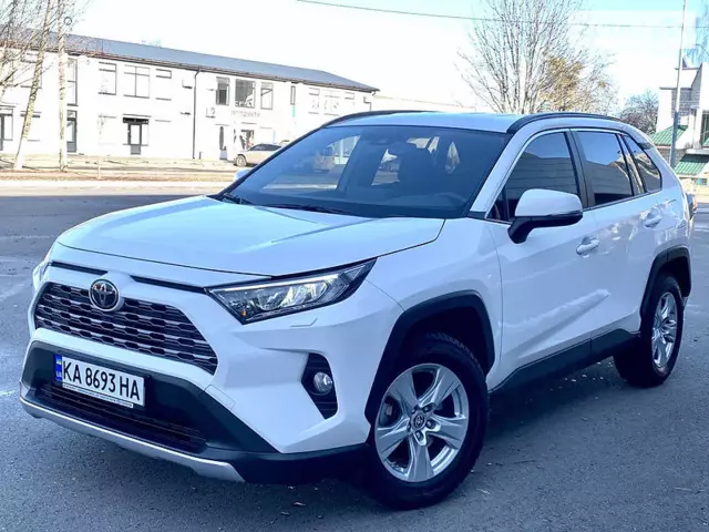 Toyota RAV4, 2020 г.в.