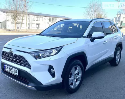Toyota RAV4, 2020 г.в.