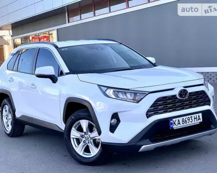 Toyota RAV4, 2020 г.в.