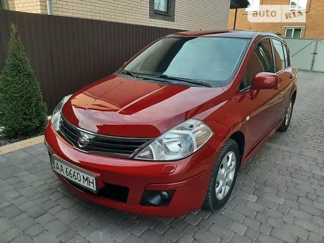 Nissan TIIDA, 2011 г.в.