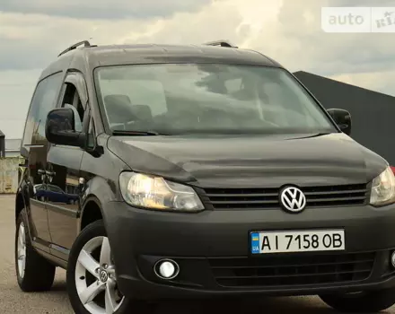 Volkswagen Caddy пасс., 2012 г.в.